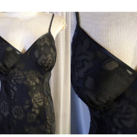 VINTAGE Victoria Secret Black Long Nightgown M Sli - Picture 6 of 8